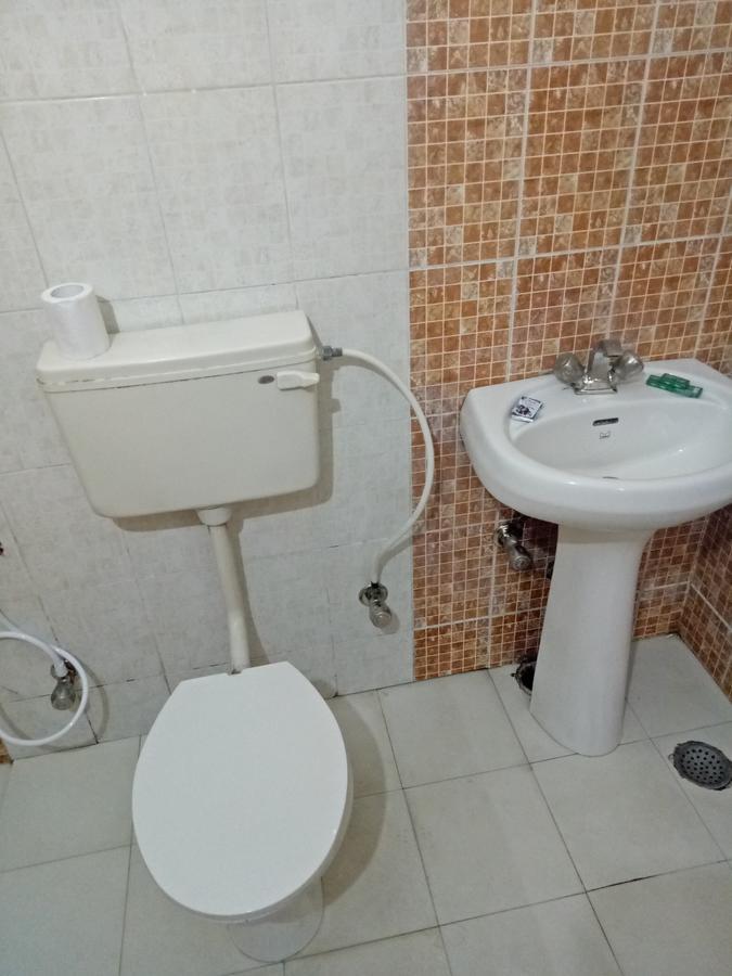 Hotel Nathu Palace Új-Delhi Kültér fotó
