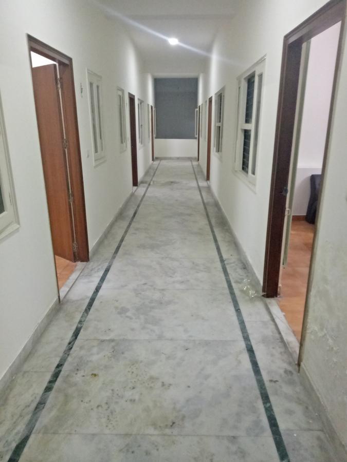Hotel Nathu Palace Új-Delhi Kültér fotó
